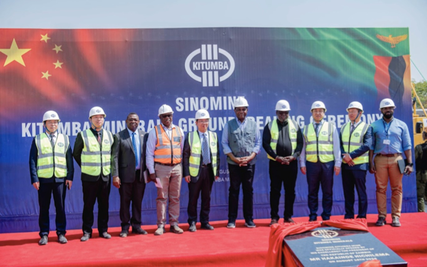 ayx����Ϸ��Դ�ޱ��ǿ�ͨ��ͭ��ɽ ������ʽʢ�����